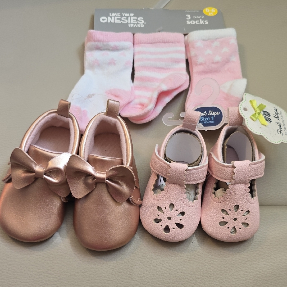 Carter's And First Steps Charming Baby Shoes 0-3, 3-6 Months NWT And NWOT